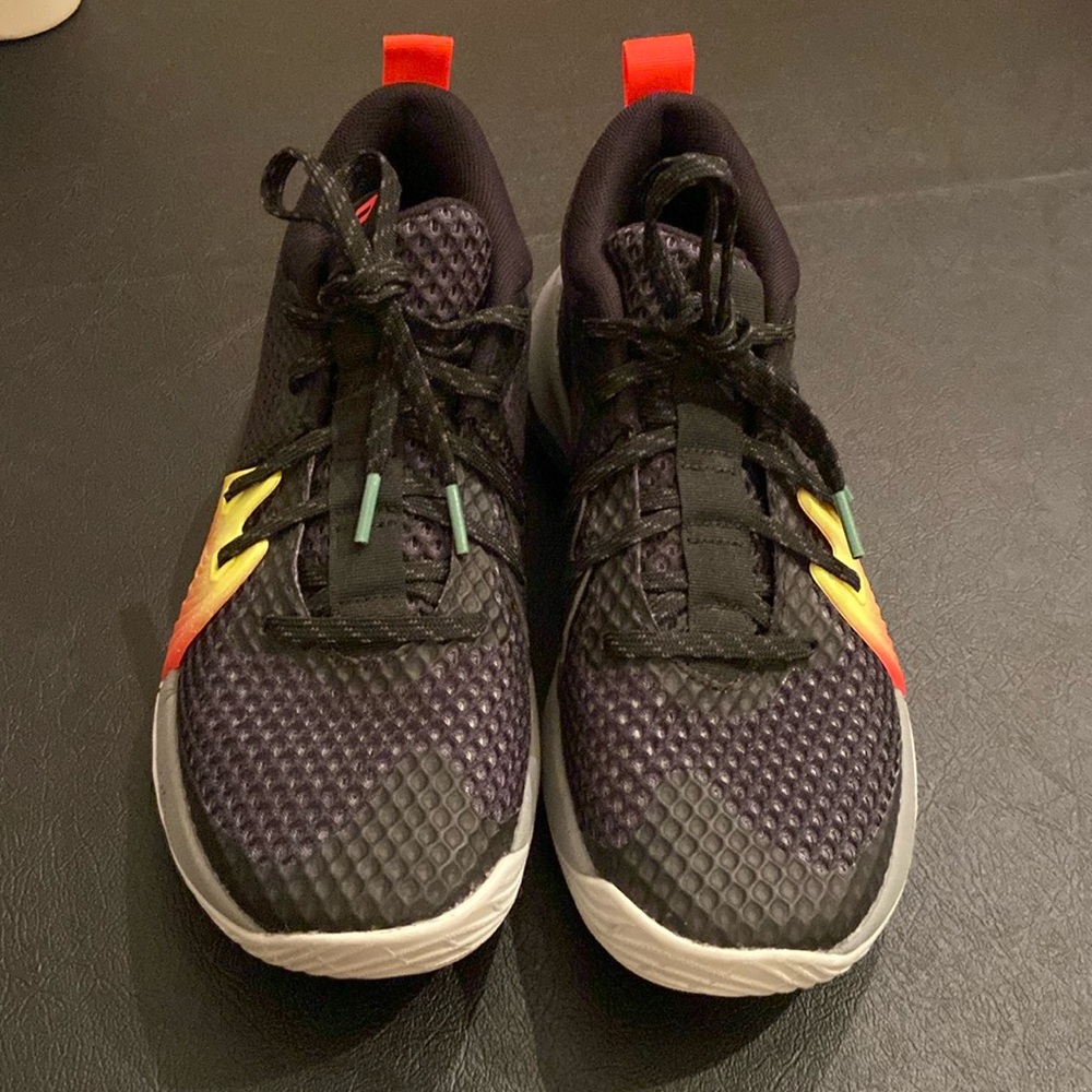big kids basketball shoes